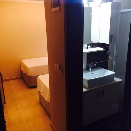 Golden Stone Butik Hotell 3*