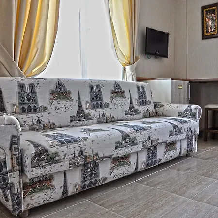 Golden Stone Butik 3*