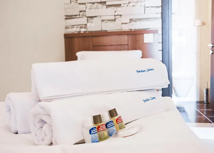 Otel Golden Stone Butik 3*