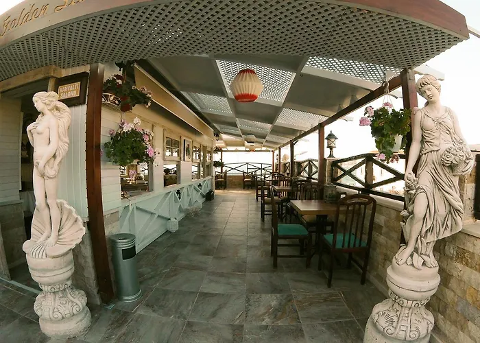 Otel Golden Stone Butik 3*