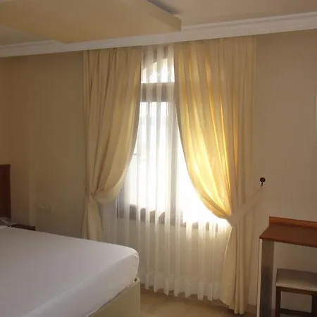 מלון Golden Stone Butik