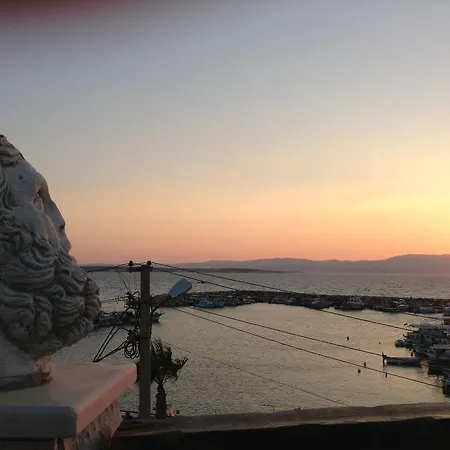 Golden Stone Butik מלון Çeşme