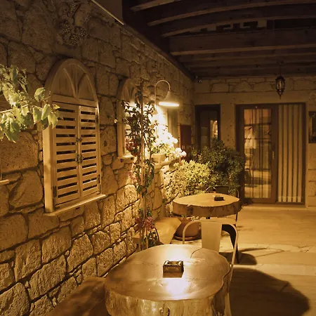 Golden Stone Butik מלון 3*