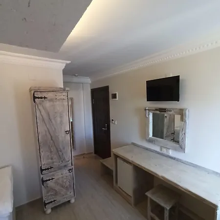 מלון Golden Stone Butik Çeşme