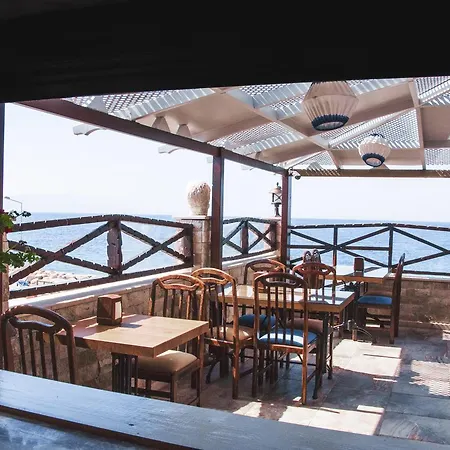 Golden Stone Butik מלון 3*