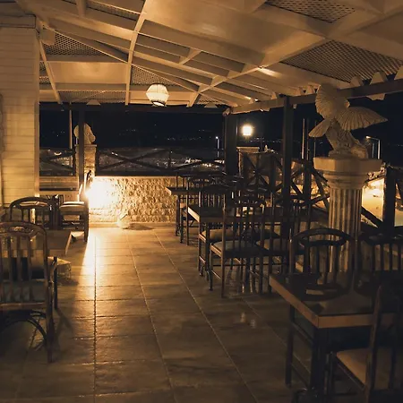 Golden Stone Butik מלון 3*