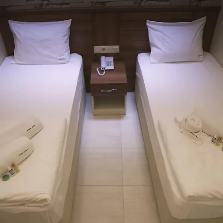 Golden Stone Butik 3*