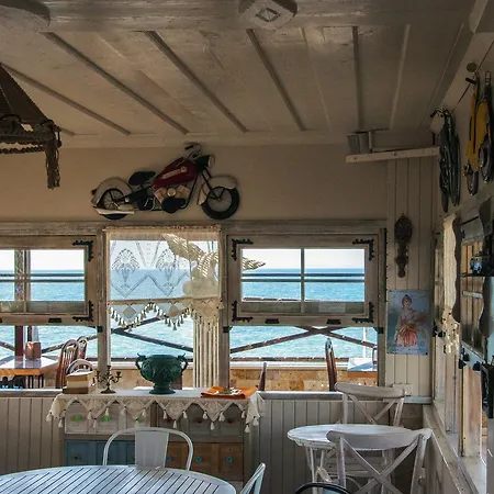 Golden Stone Butik מלון 3*