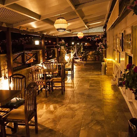 Golden Stone Butik Otel Çeşme