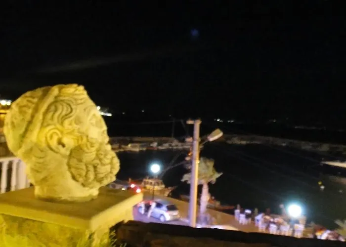 Golden Stone Butik Hotell 3*